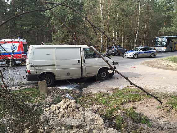 Grony wypadek na Pomorskiej. Na miejscu wszystkie suby ratownicze