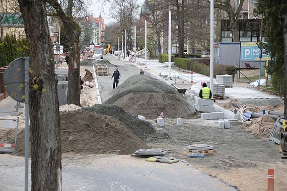 Miasto „uspokoi” ulicę Słowackiego. A później całą dzielnicę