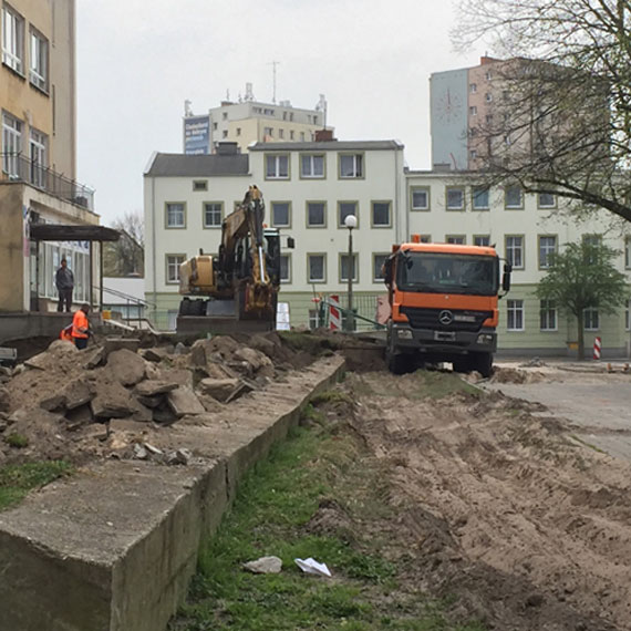 Ju wkrtce przychodnia zmieni swoje oblicze. Powstanie parking, przebudowane zostan wejcia