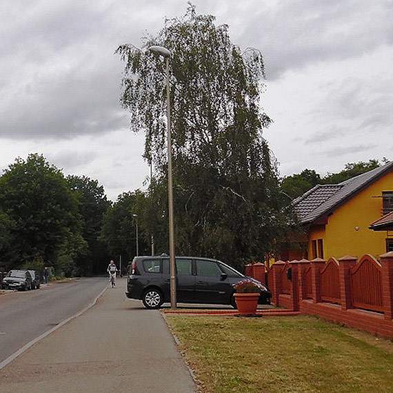 Czytelnik: Kierowco, zabierz ten samochd ze cieki rowerowej!