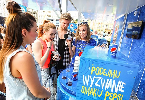 Podejmij Wyzwanie Smaku Pepsi w winoujciu przyjd na pla i baw si na unikalnej Arenie Wyzwania Pepsi