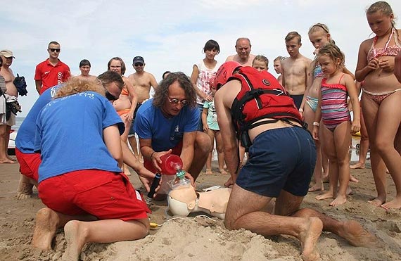 Sterowali metanowcem i ukadali rurocigi dla zabawy