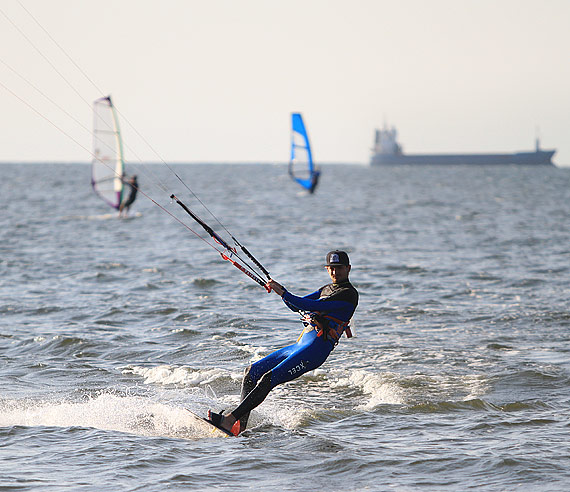 Surf Przedszkole, kuchnia rdziemnomorska, przyjacielska amtosfera! KiteJunkies zapraszaj!