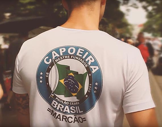 Nabr do grupy pocztkujcej.  Docz do gry - trenuj Capoeira!