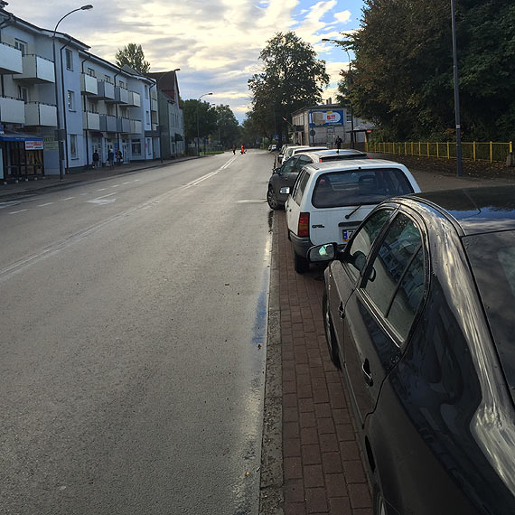 Czytelnicy do urzdnikw: Postawcie znaki o postoju do godziny!