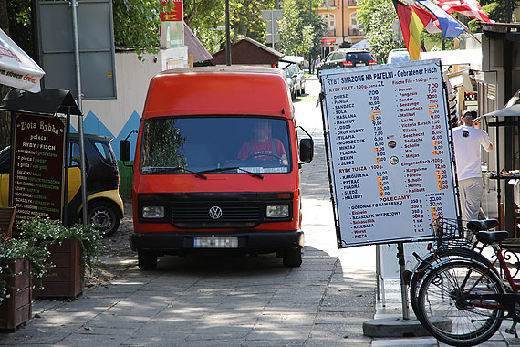 Czytelnik: Wkrtce na pla trzeba bdzie i slalomem...