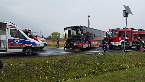 Wolin: Wypadek autobusu z dziemi. 5 osb rannych. Zobacz film!