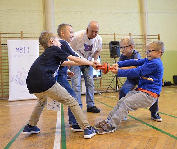 Wielki sukces Zgrzyciakw! Bohaterowie e-podrcznika odwiedzili uczniw szk podstawowych w caej Polsce