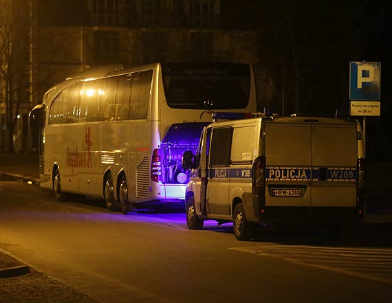 Otwarta klapa od autokaru powodem poszukiwa kierowcy przez policjantw!