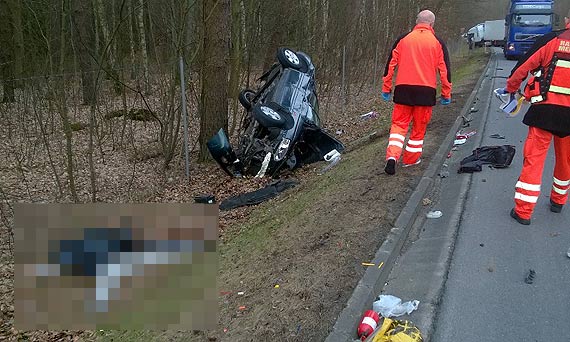 Tragiczne zderzenie samochodu osobowego z ciarwk na krajowej 3 na wysokoci Dargobdza! Nie yje kierowca osobwki. Zobacz film!