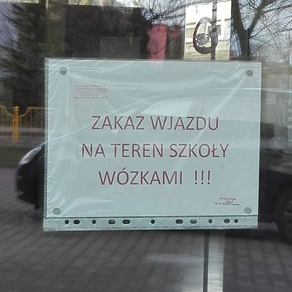 Czytelnik: Czwrka niczym twierdza. Wzkiem nie wjedziesz. Tutaj rzdz panie sprztajce 