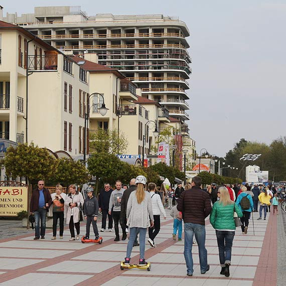 Hit nadchodzcego sezonu? Promenada zaroi si od samobalansujcych deskorolek!