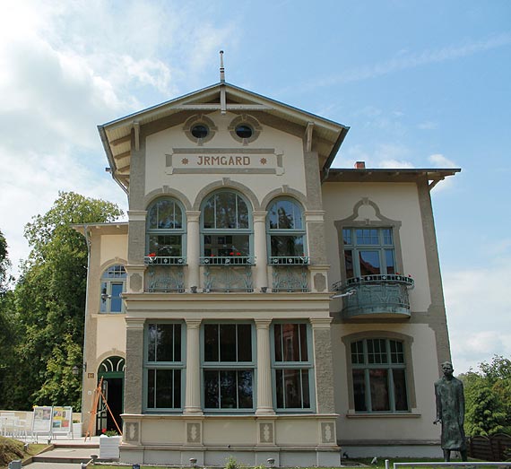 12. lat pleneru malarskiego „7 malarzy nad morzem” w Midzynarodowym Dniu Muzew w Willi „Irmgard”