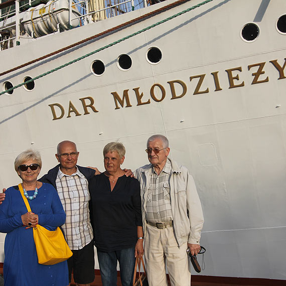 „Dar Modziey” –odwiedzi winoujcie przed rejsem do Bremerhaven