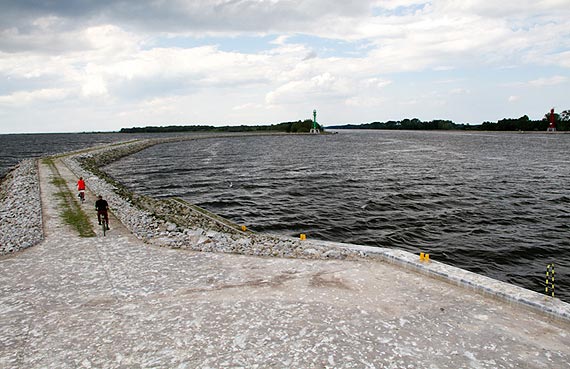 Wycieczka rowerowa o d³ugo¶ci 38 km, na trasie ¦WINOUJ¦CIE-KARSIBORSKIE PAPROCIE-FALOCHRON-MULNIK-¦WINOUJ¦CIE ze ¦wirami