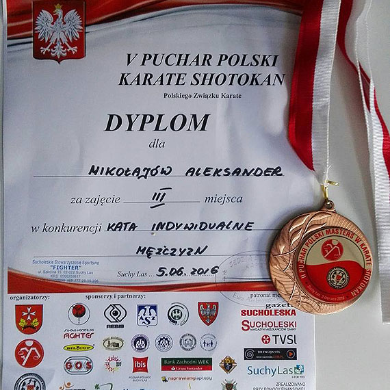 Aleksander Mikoajw z brzowym medalem Mistrzostw Polski Karate Shotokan