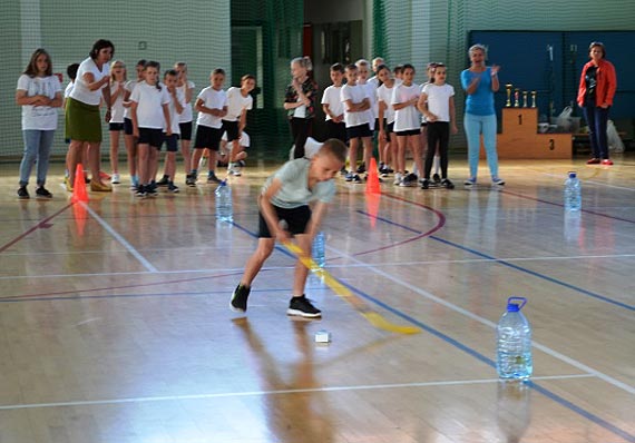 Midzyszkolny Turniej Gier i Zabaw klas III w SP2