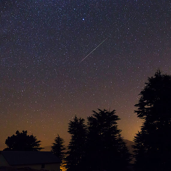 W nocy z 12 na 13 sierpnia deszcz meteorw! Dowiedz si gdzie najlepiej obserwowa spadajce gwiazdy! 