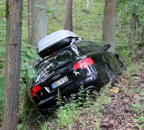 Rozbi audi na Karsiborskiej i oddali si z miejsca zdarzenia. Jak si pniej okazao, samochd by kradziony