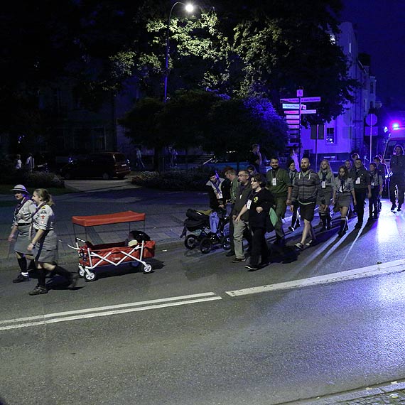 Tu przed zakoczeniem zlotu chorgwi harcerze pokazali sw si na ulicach. Zobacz film!