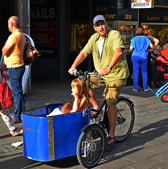 Duskie wakacje? Nie tylko Duczycy wypoczywaj w swojej "Wenecji Pnocy". Zobacz fotogaleri!