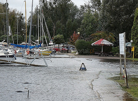 Szczeciskie przystanie i mariny zalane - jesienny sztorm na Batyku