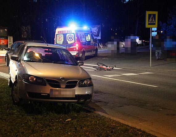 Grone zdarzenie na Grunwaldzkiej! Dziewczynka na rowerze zderzya si z samochodem osobowym