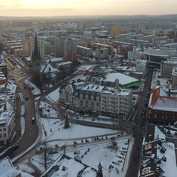 Prawie 1800 rodzin dostao cznie ponad 10 milionw zotych