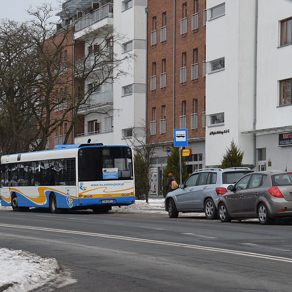 Zderzenie autobusu z osobwk na 11 listopada!