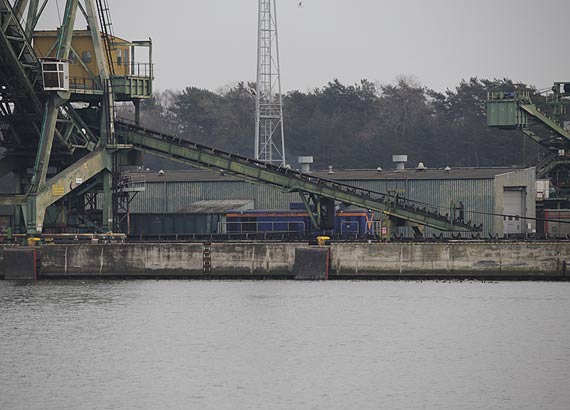 Powany wypadek na terenie Portu Handlowego OT PORT! Maszynista uderzy o element konstrukcyjny