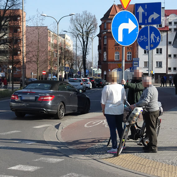 Potrcenie na skrzyowaniu Konstytucji ze Staszica. Mczyzna zosta zabrany do szpitala