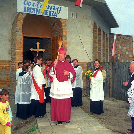 Mówiło się wtedy „idę do Romana”. Historia kościoła w obiektywie Andrzeja Ryfczyńskiego. Zobacz fotogalerię!