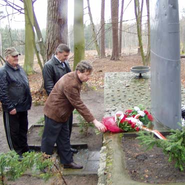 63 rocznica zestrzelenia nad Karsiborzem Brytyjskiego bombowca Lancaster