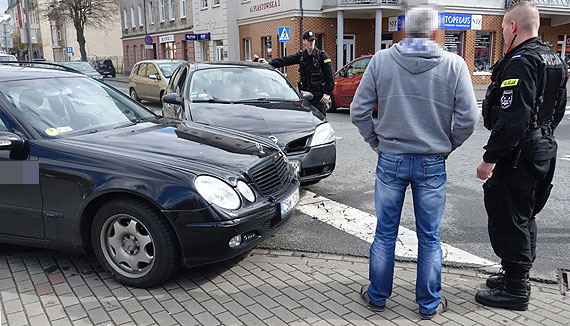 Czarny punkt winoujcia znw zbiera niwa. Auto uderzyo w takswk na pechowym skrzyowaniu