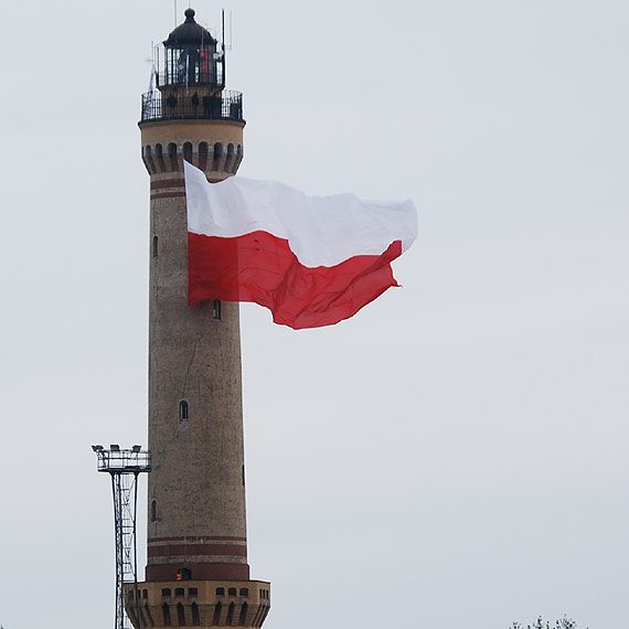 Przygotowania do Dnia Flagi w winoujciu ledzi caa Polska! 