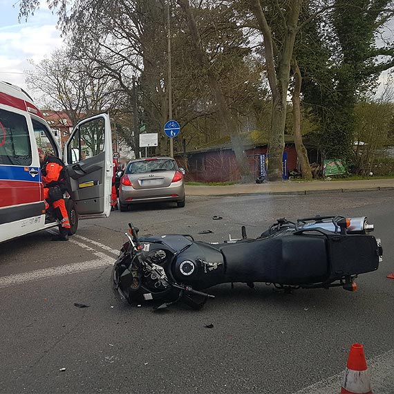 Kolizja z udziaem motocykla i samochodu osobowego