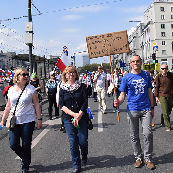 Przemaszerowali w protecie. Zobacz fotorelacj z sobotniego Marszu Wolnoci