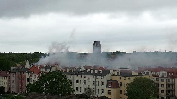 Majowy poranek nad ulic Pisudskiego - kby mierdzcego dymu...