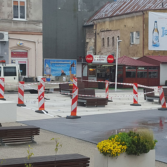 Schody na Placu Wolnoci bd lepiej widoczne! Bdzie mniej wypadkw?