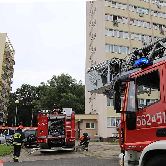 W bloku przy Grunwaldzkiej pali si mieszkanie! 