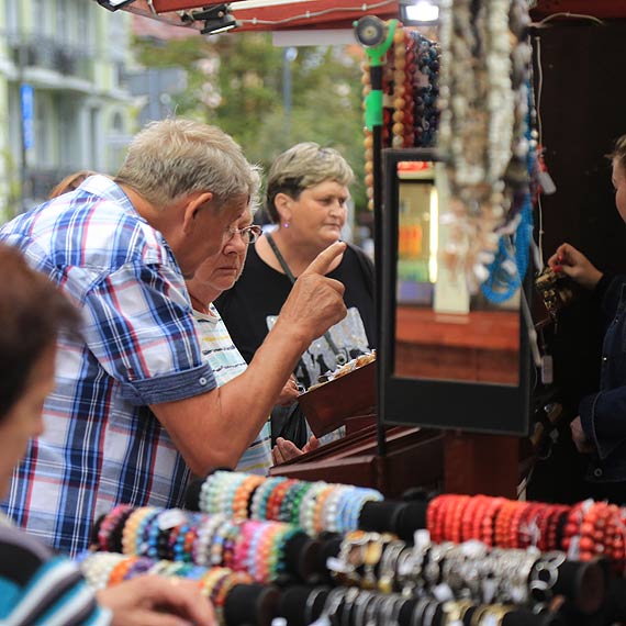 Do koca listopada wszyscy handlowcy musz opuci star promenad!  Setki ludzi strac prac! Zobacz film!