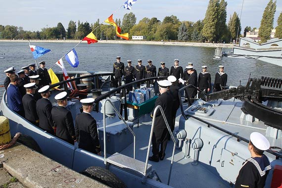 25 lat holownika H-6