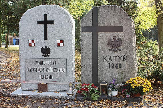 Na cmentarzu stana tablica smoleska! 