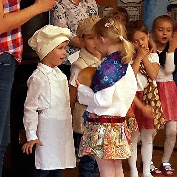 „Od ziarenka do bochenka” - wito Chleba w przedszkolu nr 5