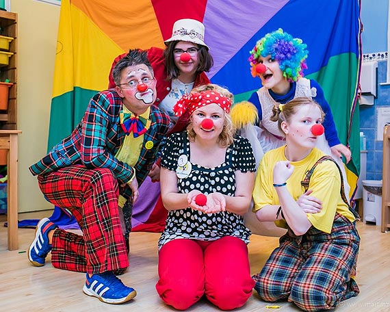 Wszystkiego dobrego dla chorego! Przeka dobre myli chorym – zachca Fundacja „Dr Clown” w Gdasku i 25 miastach