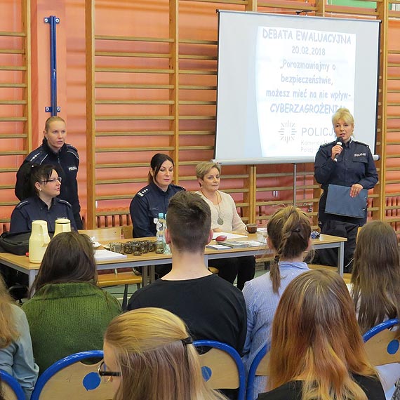 Cyberzagrożenia - debata ewaluacyjna z udziałem młodzieży i pedagogów