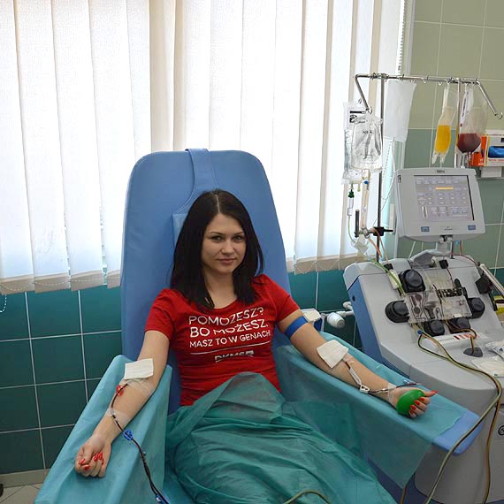 22-letnia Estera zostaa 5000 Dawc szpiku z bazy Fundacji DKMS i daa szans na nowe ycie potrzebujcemu Pacjentowi