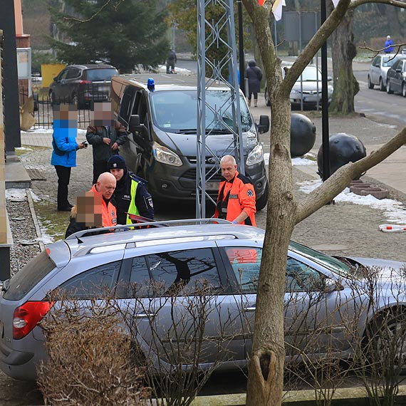 Kolizja dwch aut. Jeden z kierowcw zosta ukarany mandatem