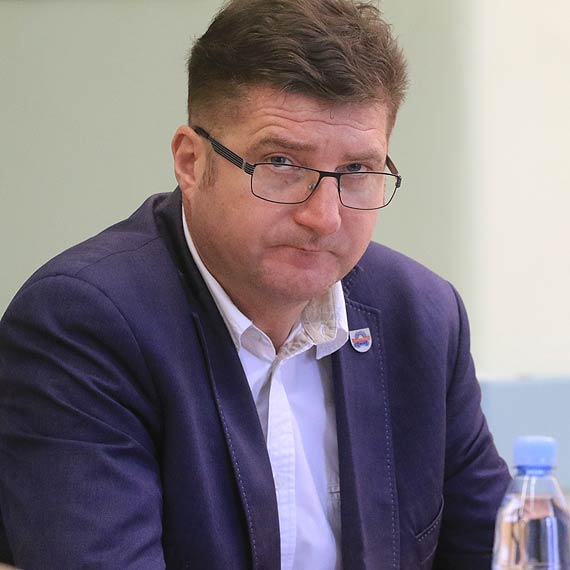 Radny do prezydenta: w wakacje potrzebny dodatkowy autobus na prawobrzeu