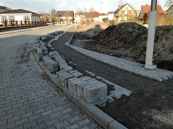 Czytelnik o nieprawidowociach prac zwizanych z remontem ulicy Jana Pawa II na Warszowie